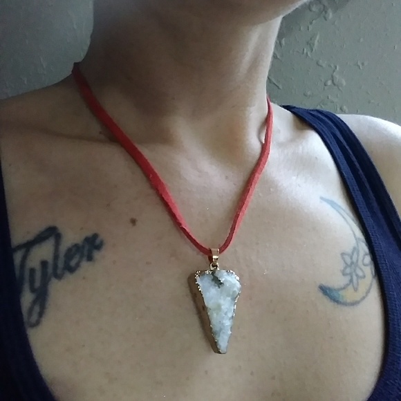 Quartz Druzy Arrowhead Necklace - Artisan - Boho - Picture 4 of 4